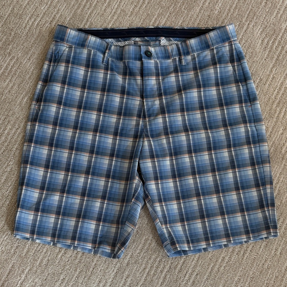 Tommy Bahama casual wear or golf short.